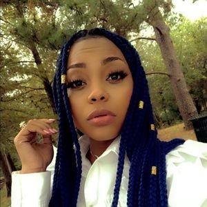 Meet your Posher, Crystal